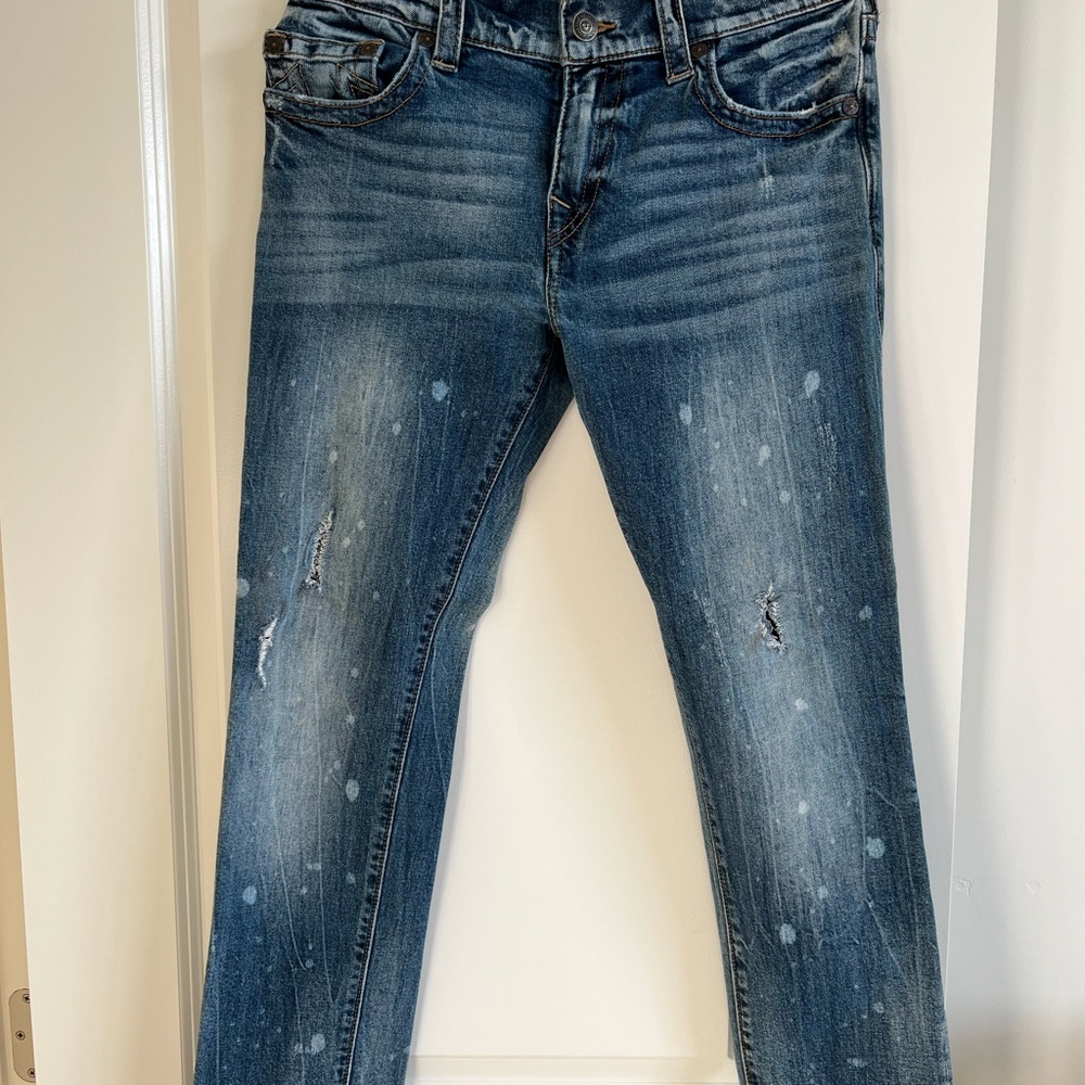 True Religion Stylish Distressed Blue Jeans
